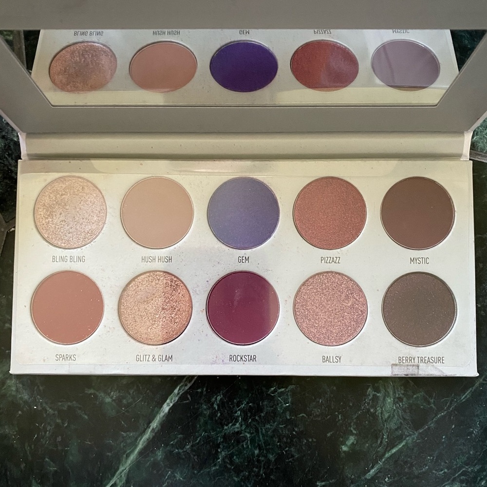 Morphe Jocelyn Hill eyeshadow palette